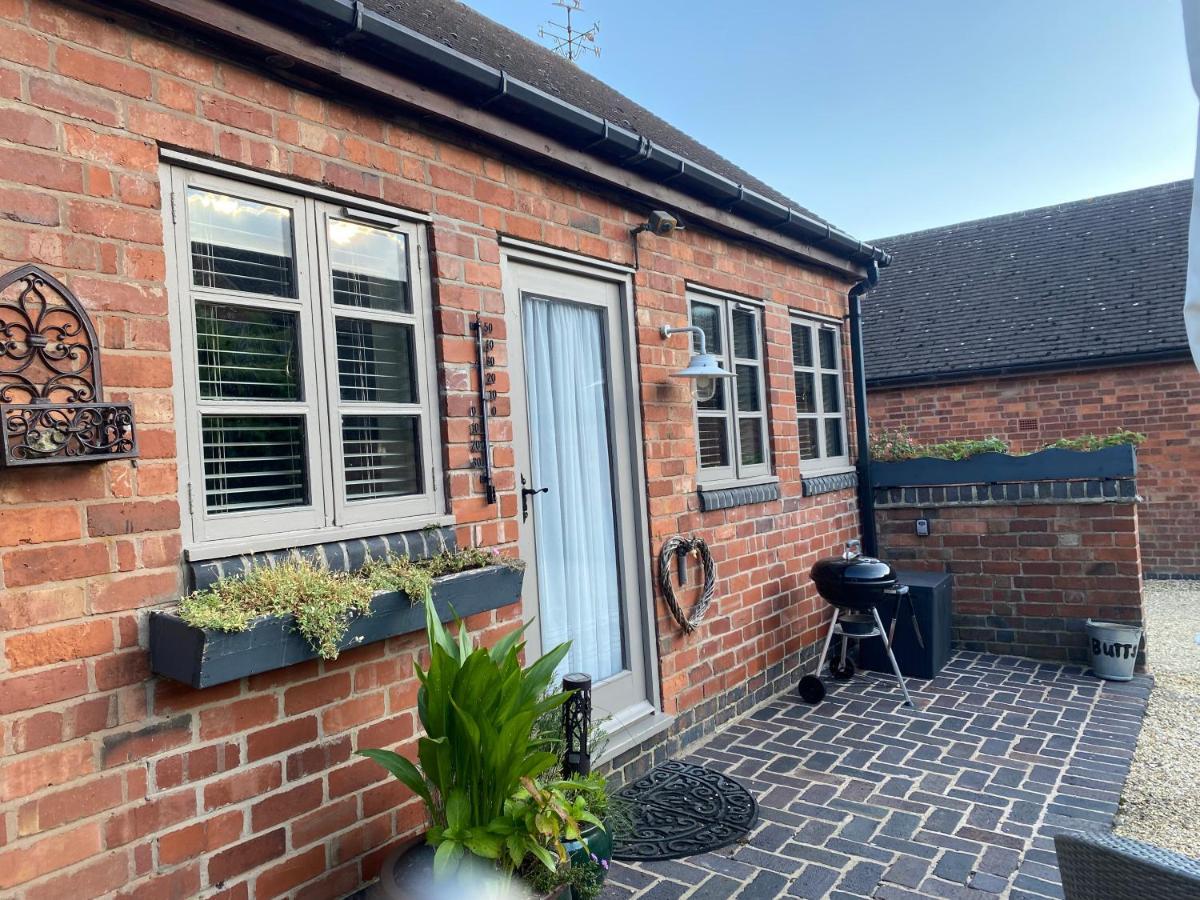 The Snug Villa Coventry Dış mekan fotoğraf
