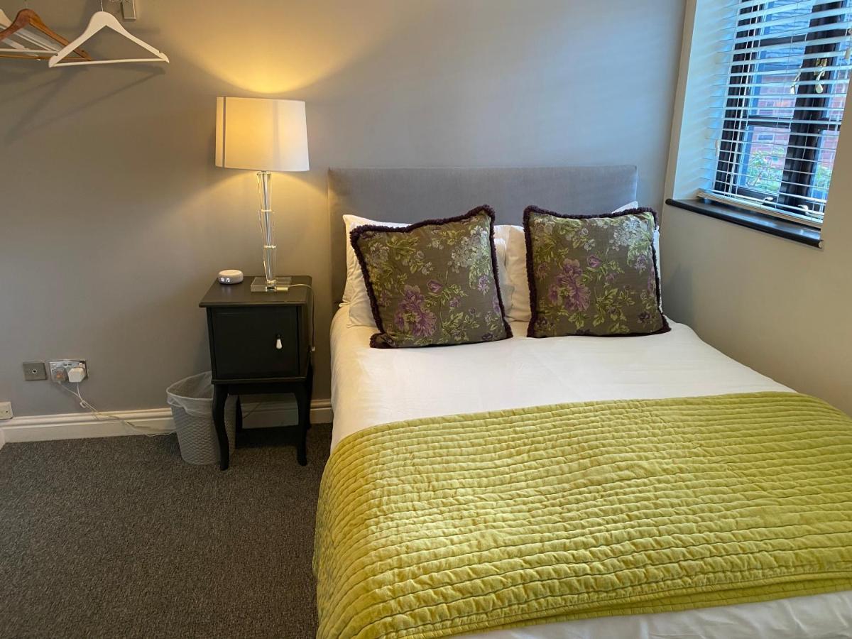 The Snug Villa Coventry Dış mekan fotoğraf
